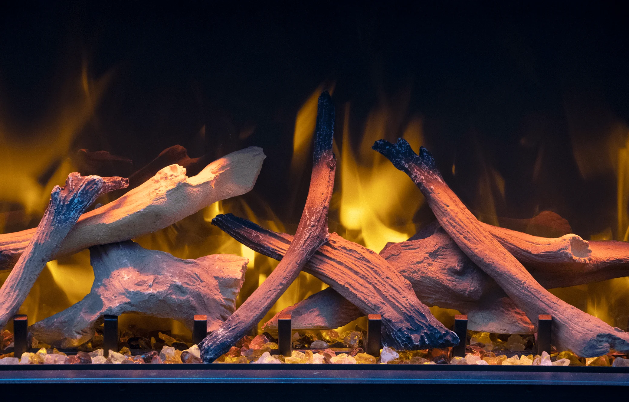 Amantii TruView Bespoke 45 Indoor / Outdoor Electric Fireplace - Image 7