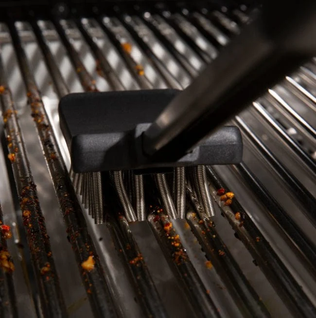 Broil King Baron Grill Brush (Coil Springs) - 65600 - Image 6