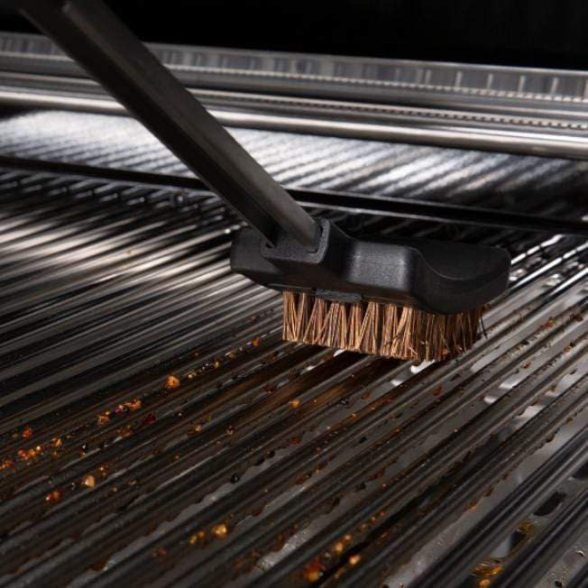 Broil King Baron Grill Brush (Palmyra) - 64038 - Image 3