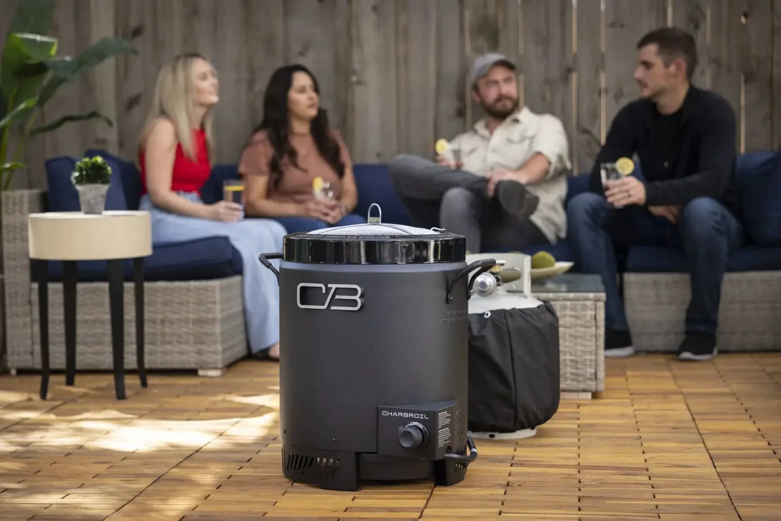 Charbroil The Big Easy Outdoor Air Fryer - Image 12
