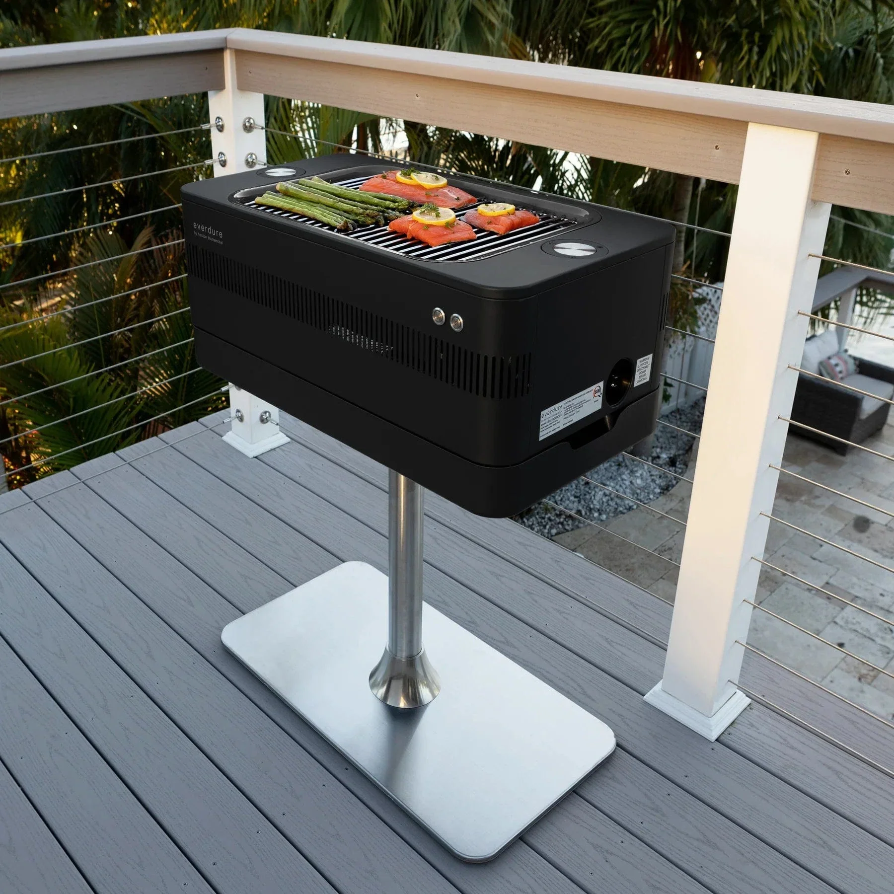 Everdure FUSION Charcoal Grill - Image 8