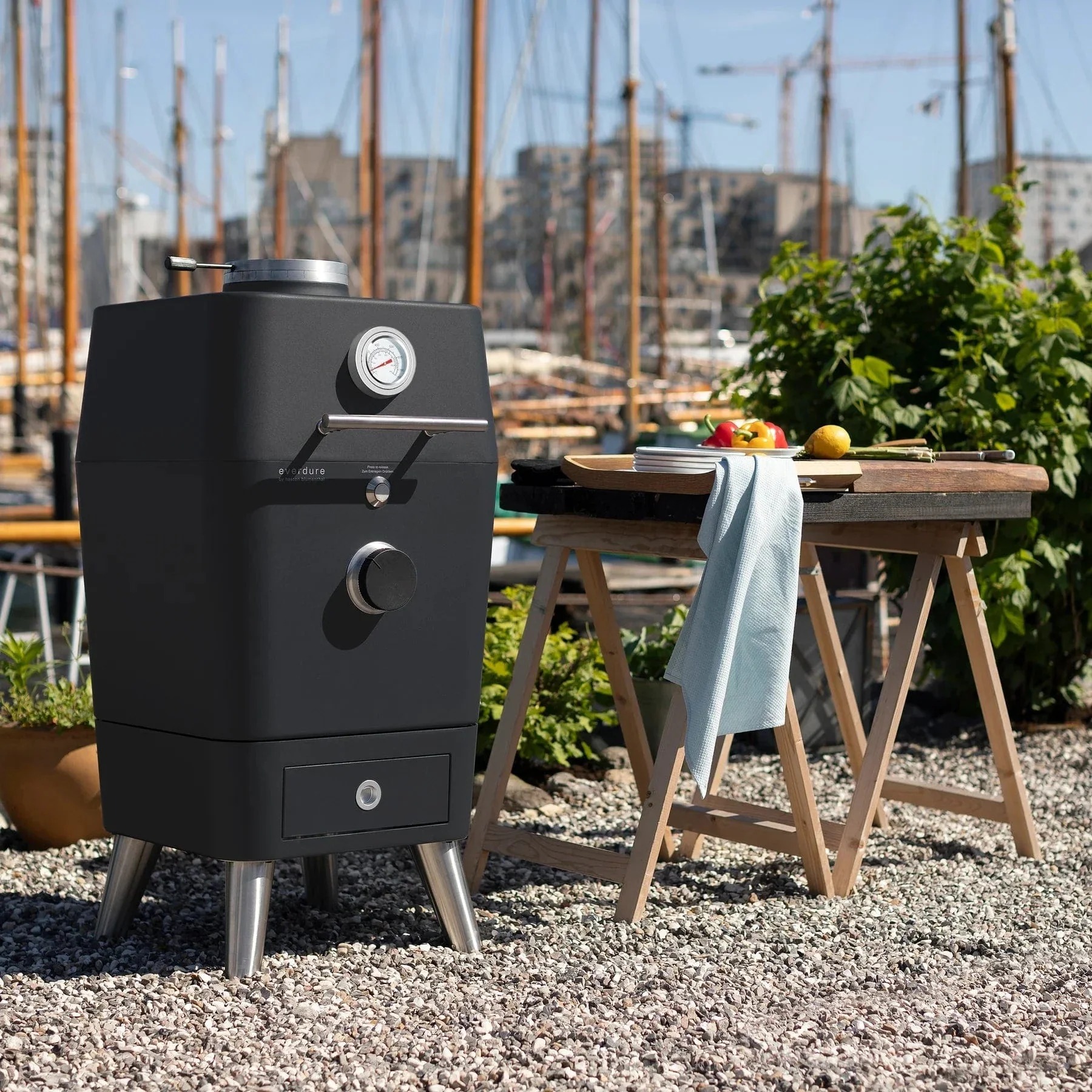 Everdure K1 Charcoal Kamado Grill - Image 11
