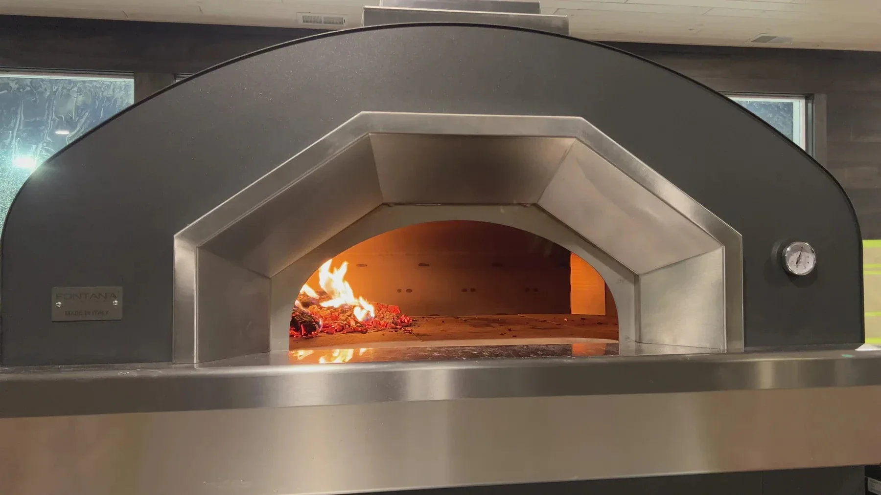Fontana Forni Prometeo Commercial Wood-Fired Pizza Oven - Image 6