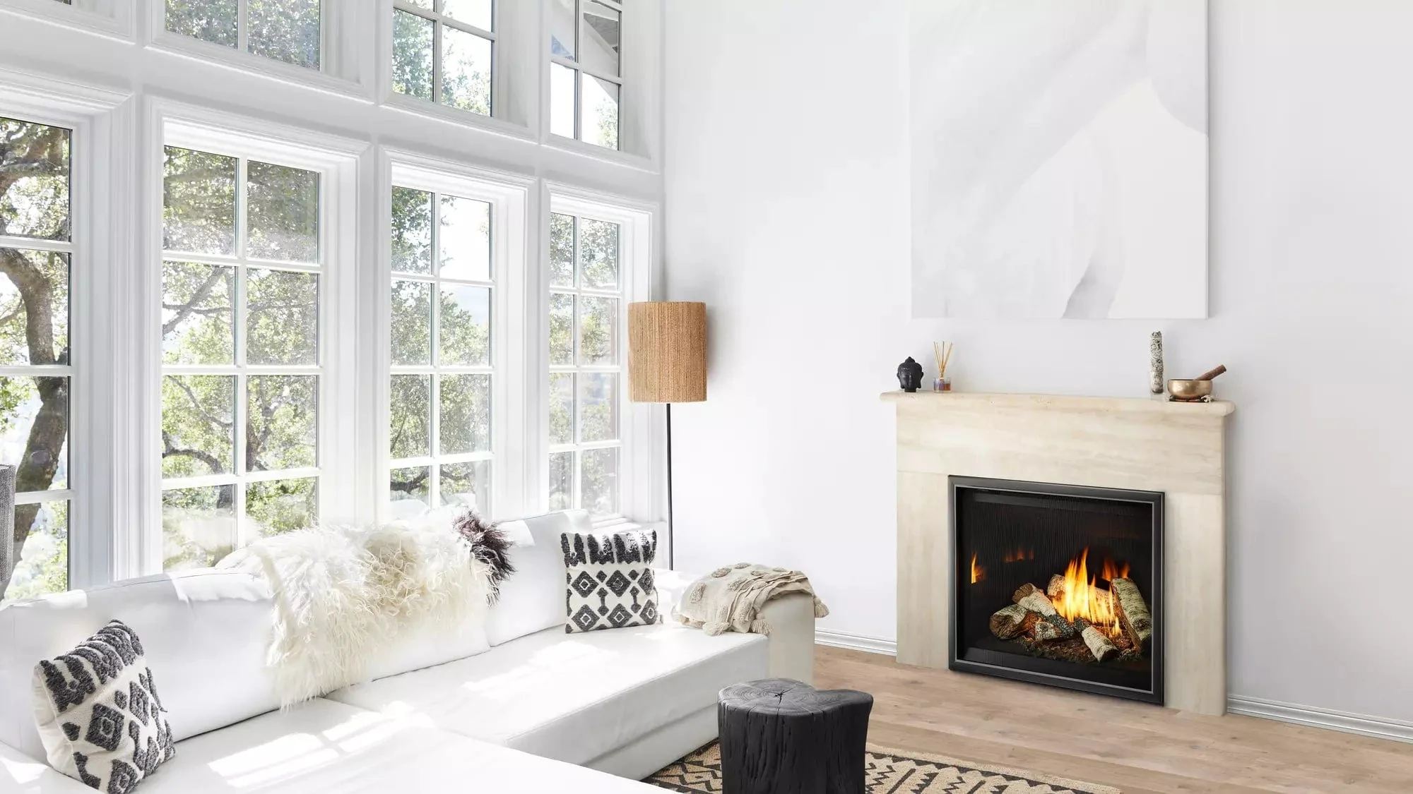 Heat & Glo 6KX 36" Gas Fireplace (2 Sided Reflective and Matte Black Glass Liner) - Image 5