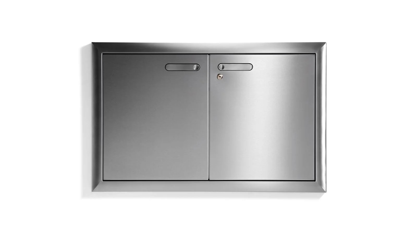 Lynx 36" Ventana Sealed Pantry - LPA36-4