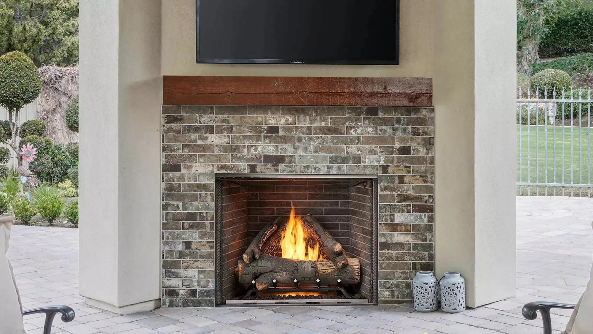 Majestic Courtyard 42 Outdoor Gas Fireplace (No Refractory) - Image 4