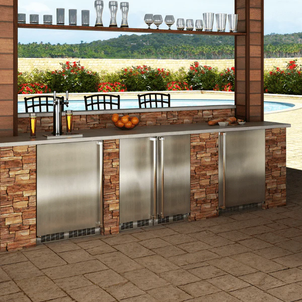 Marvel 15" Outdoor Built-in Refrigerator - Image 4