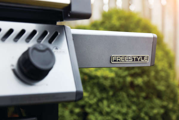 Napoleon Freestyle 425 Gas Grill - F425 - Image 4