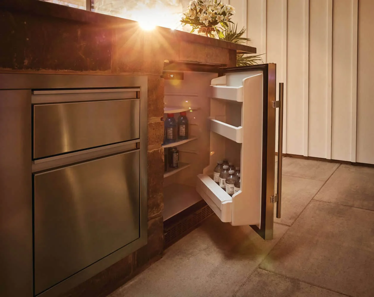 Napoleon Outdoor Rated Stainless Steel Fridge - NFR055OUSS-1 - Image 3
