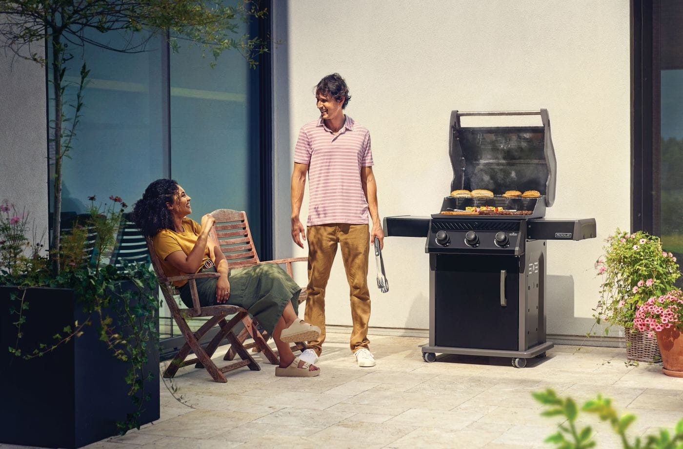 Napoleon Rogue 425 Gas Grill w/ Stainless Steel Grids - R425K-2-SS - Image 10