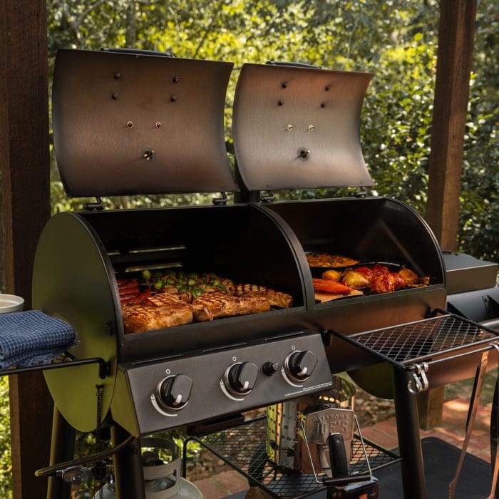 Oklahoma Joe Canyon Combo Charcoal/Gas Smoker & Grill - Image 9