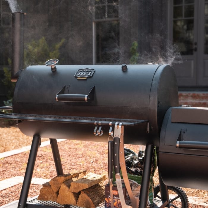 Oklahoma Joe Highland DLX Offset Smoker/Grill - Image 6