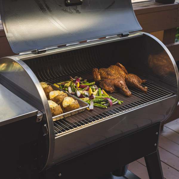 Recteq Deck Boss 590 Legacy Edition Pellet Grill - Image 17