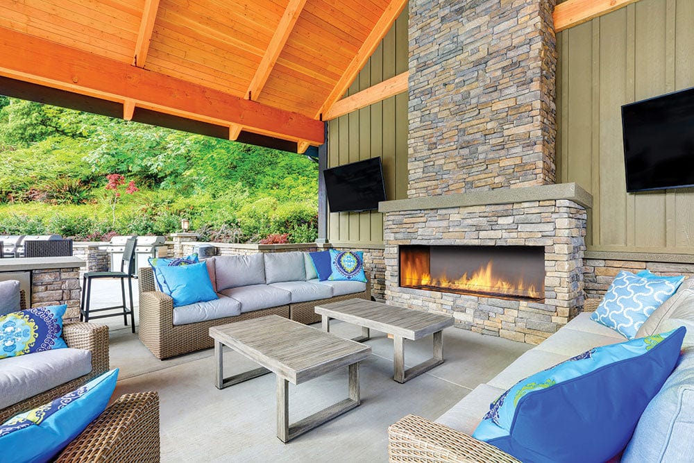 Regency Horizon HZO60 Outdoor Gas Fireplace - Image 3