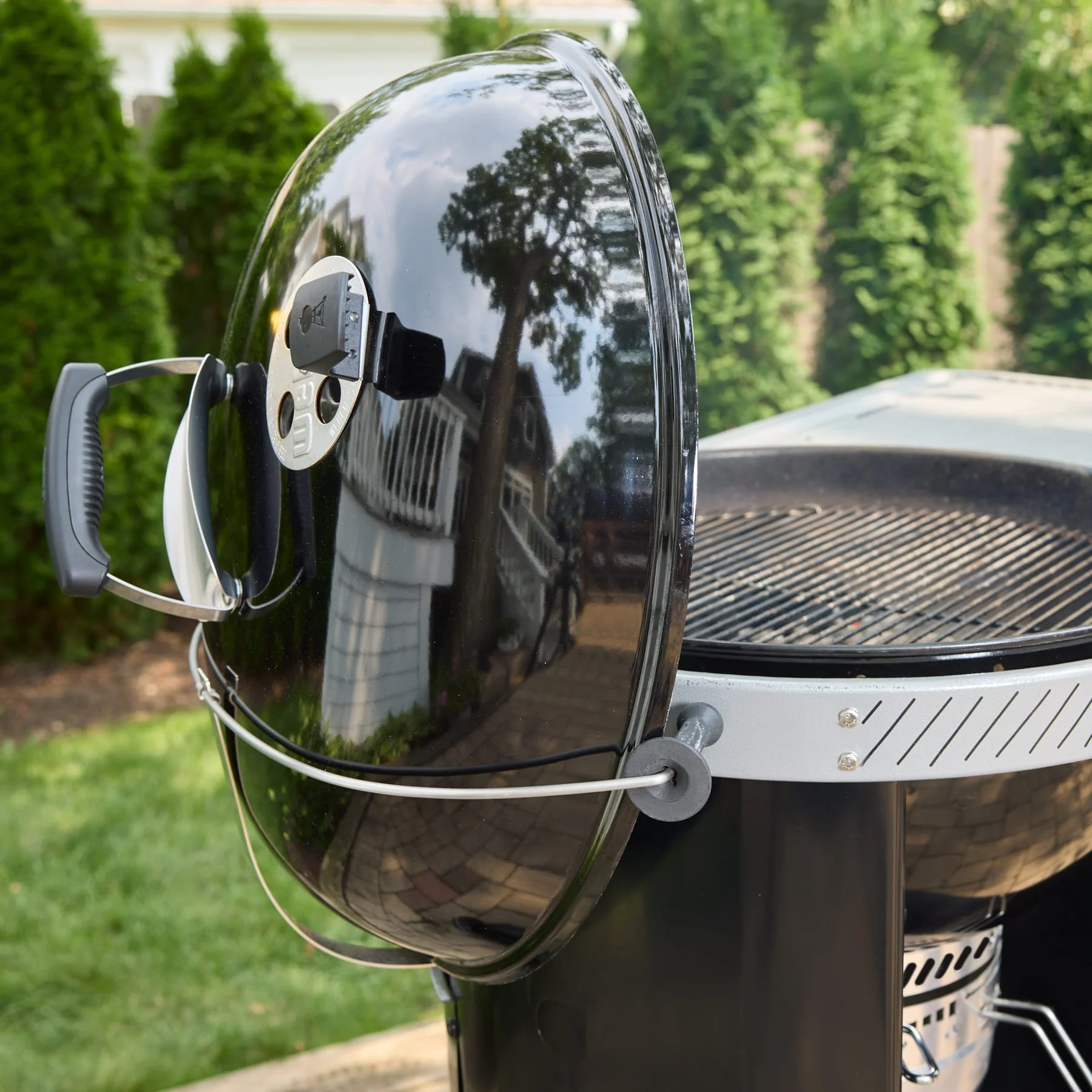 Weber Performer 22" Charcoal Grill - Image 4