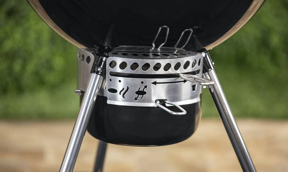 Weber Premium Master-Touch 22" Charcoal Kettle Grill - Image 10