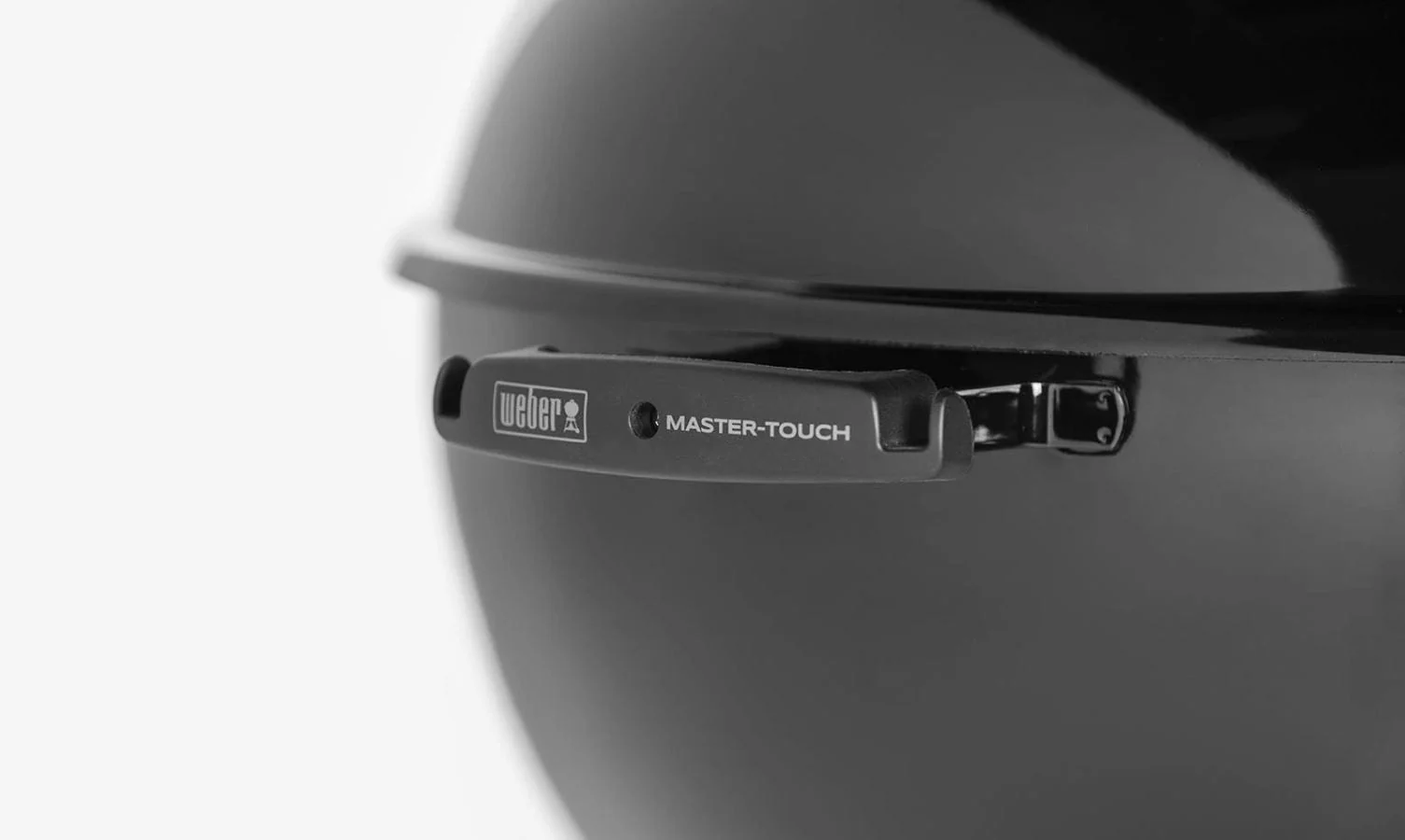 Weber Premium Master-Touch 22" Charcoal Kettle Grill - Image 6