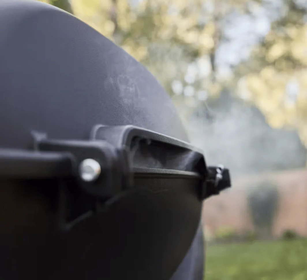 Weber Q 2800N+ Gas Grill with Stand - Image 10