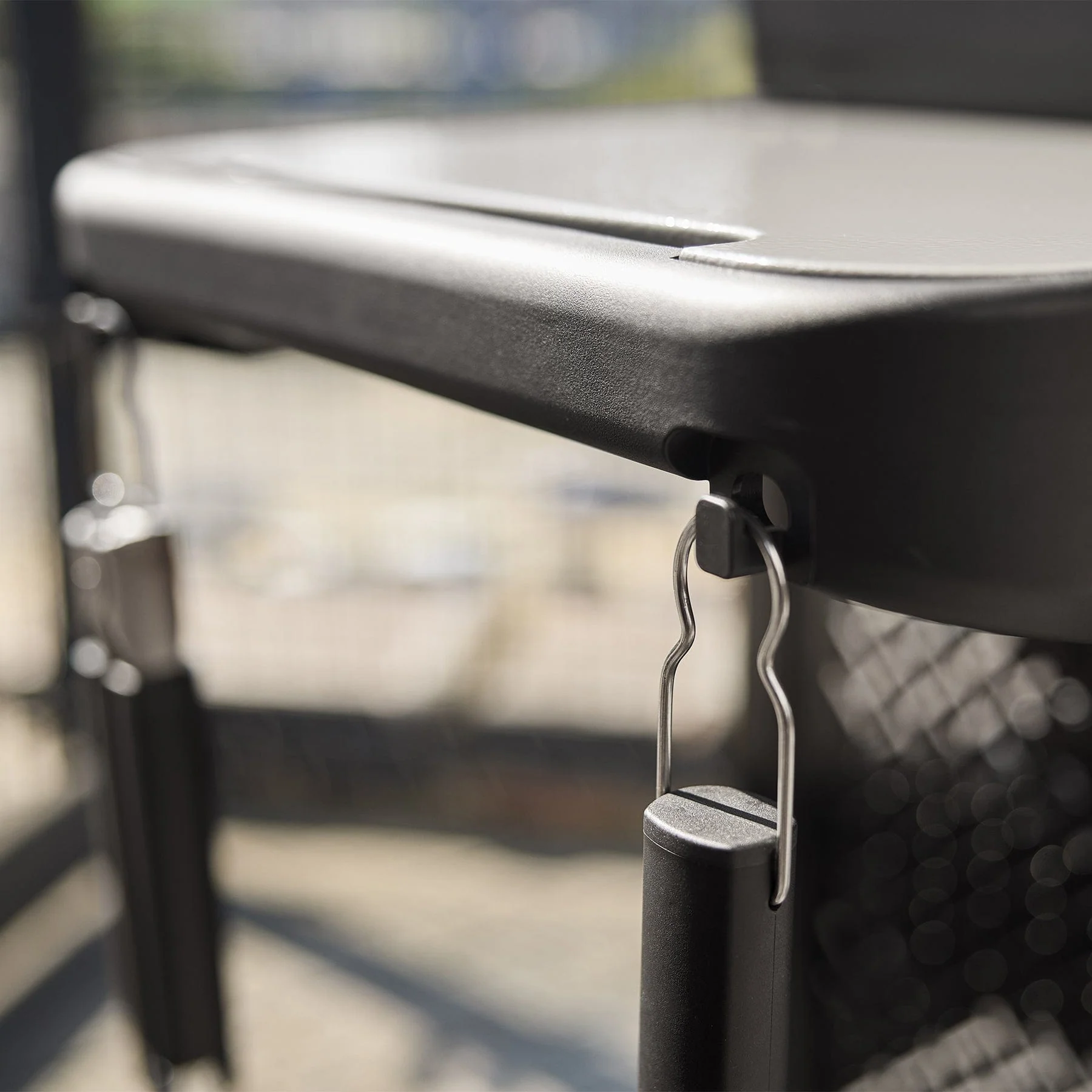 Weber Spirit E-210 Gas Grill - Image 9