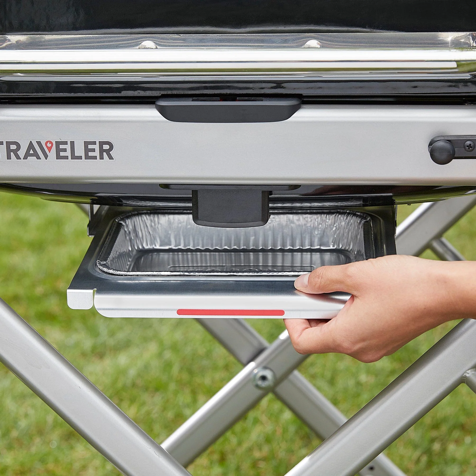 Weber Traveler Portable Gas Grill (Black) - Image 9