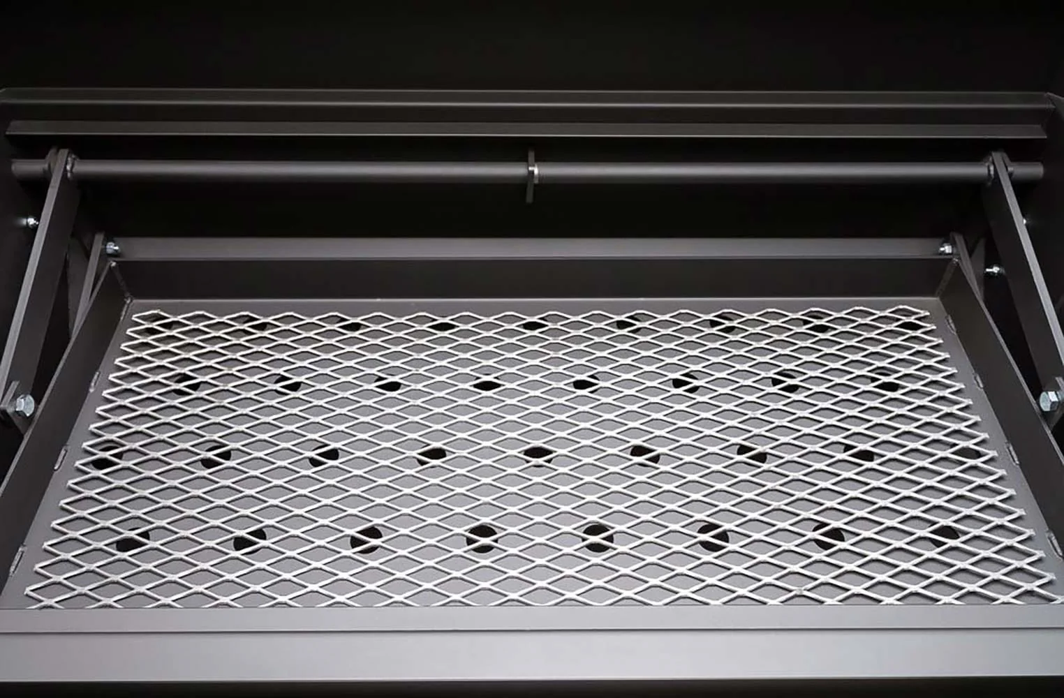 Yoder 24 x 48 Flat Top Charcoal Grill w/ Competition Cart - Image 14